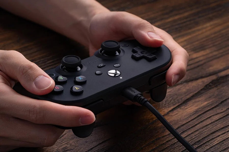 8BitDo Pro 2 Wired Xbox Gamepad Svart