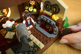LEGO Icons 10354 – Ringenes Herre: Herredet – nærbillede af Bilbos indendørs hobbithul