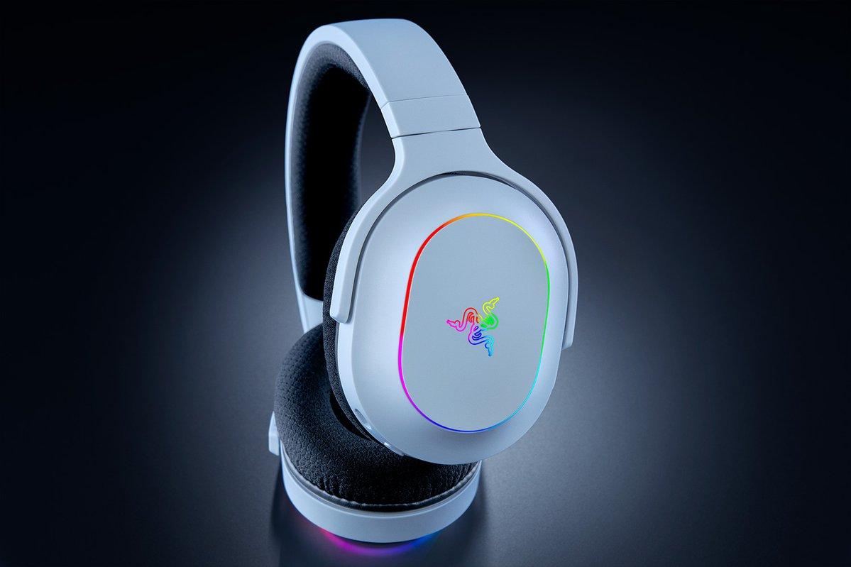 Razer - Barracuda X Chroma - White Razer