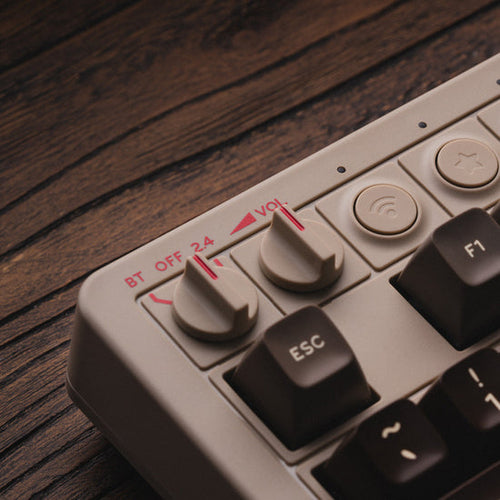8BitDo Retro 87 Mechanical Keyboard C64 Edition ISO UK – Kontakter og drejeknapper