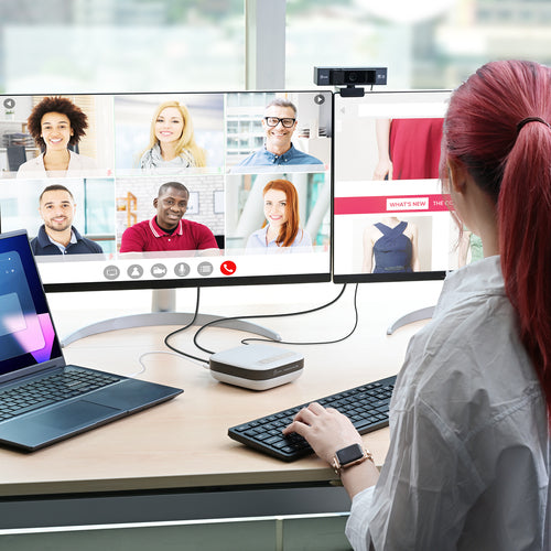 j5create JCDS337-N – USB-C-dock med speakerphone – Videomøde ved computer som brugseksempel