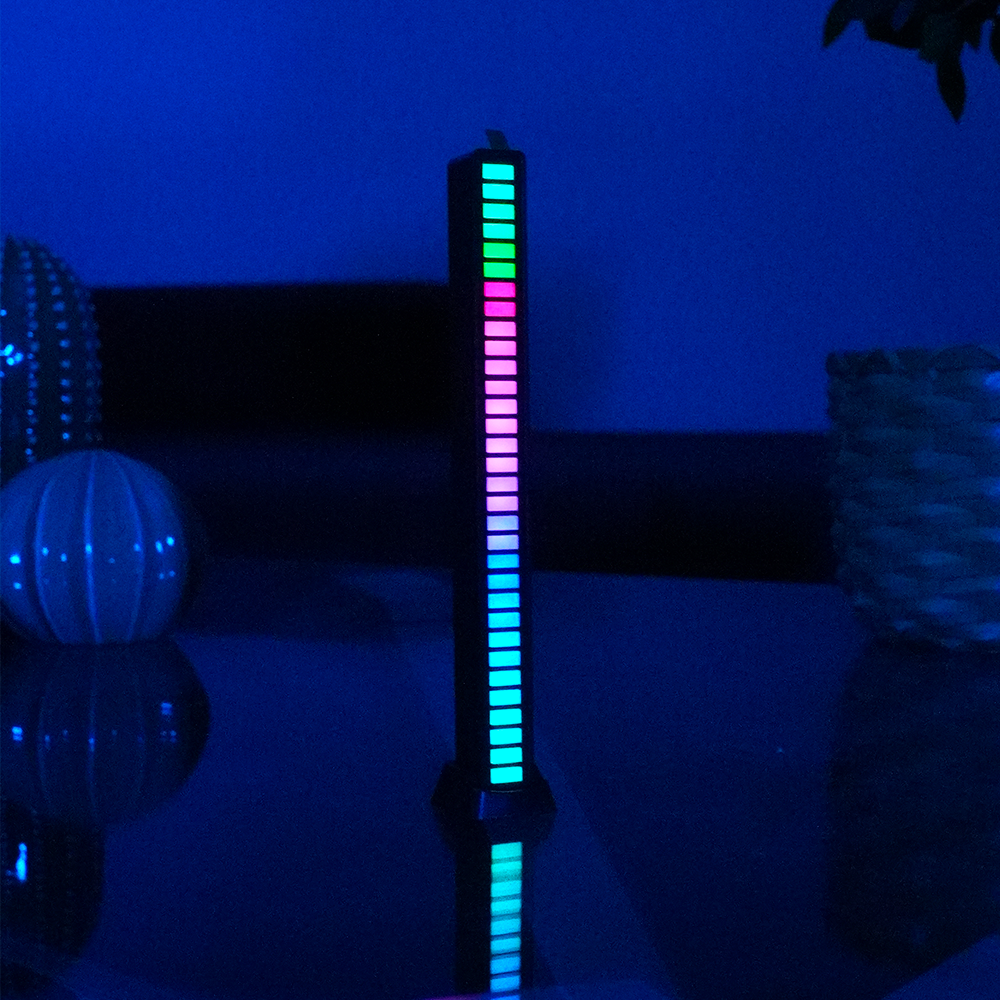 Geekd - Levels RGB Lamp Stand