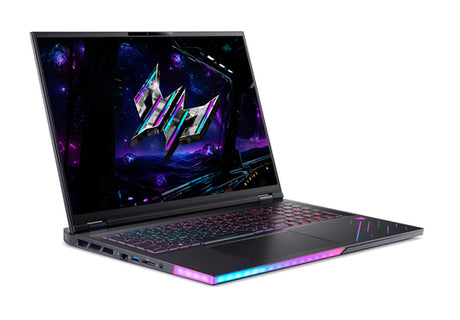 Acer Predator Helios 18 AI PH18-I71-999C 192GB/4TBSSD/RTX 5090 – visning 2