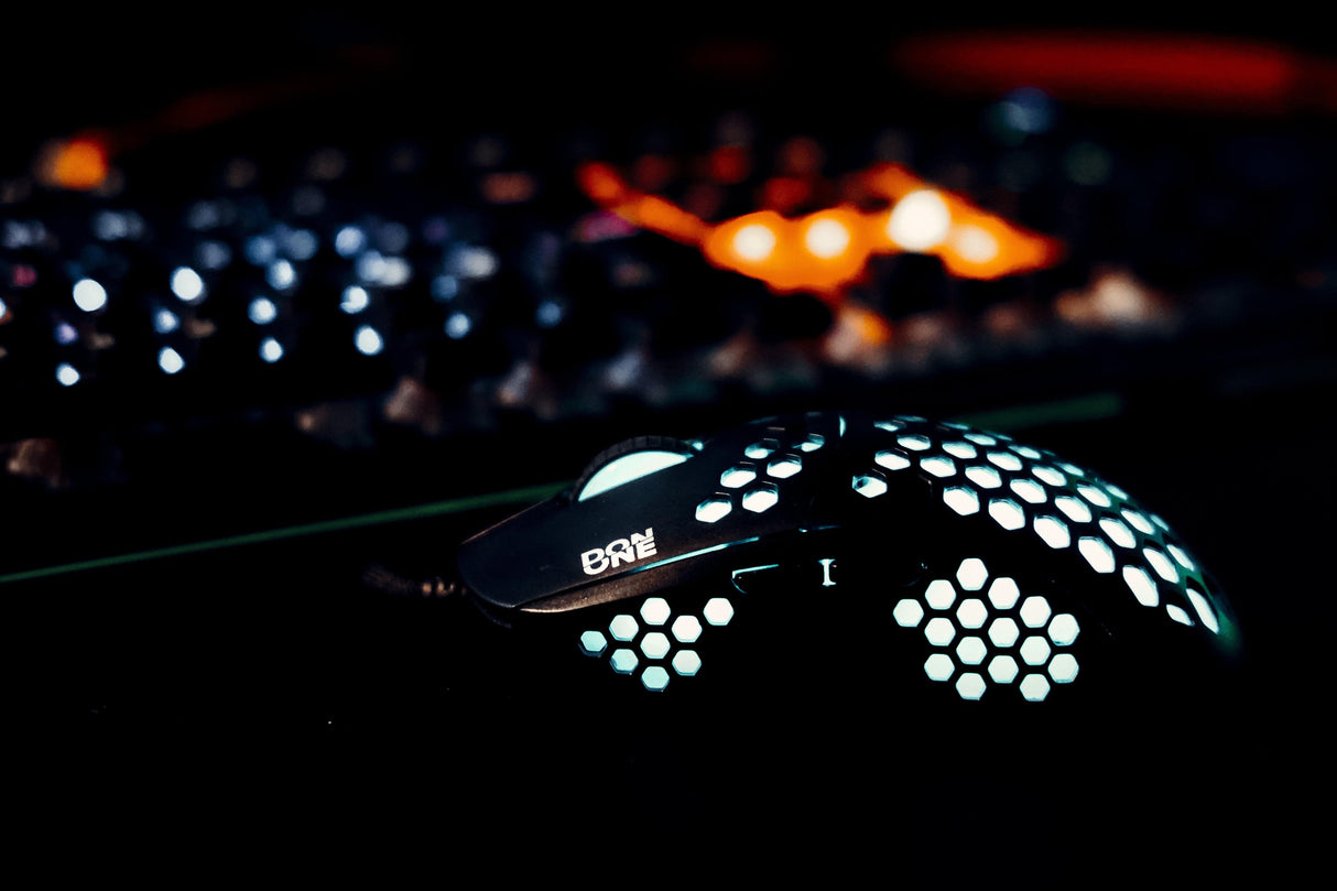DON ONE - GM200 BLACK - RGB LÄTT SPELMUS