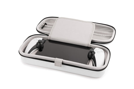Nacon Carry Pouch – hvidt etui til PlayStation Portal – etui med PlayStation Portal vist som eksempel