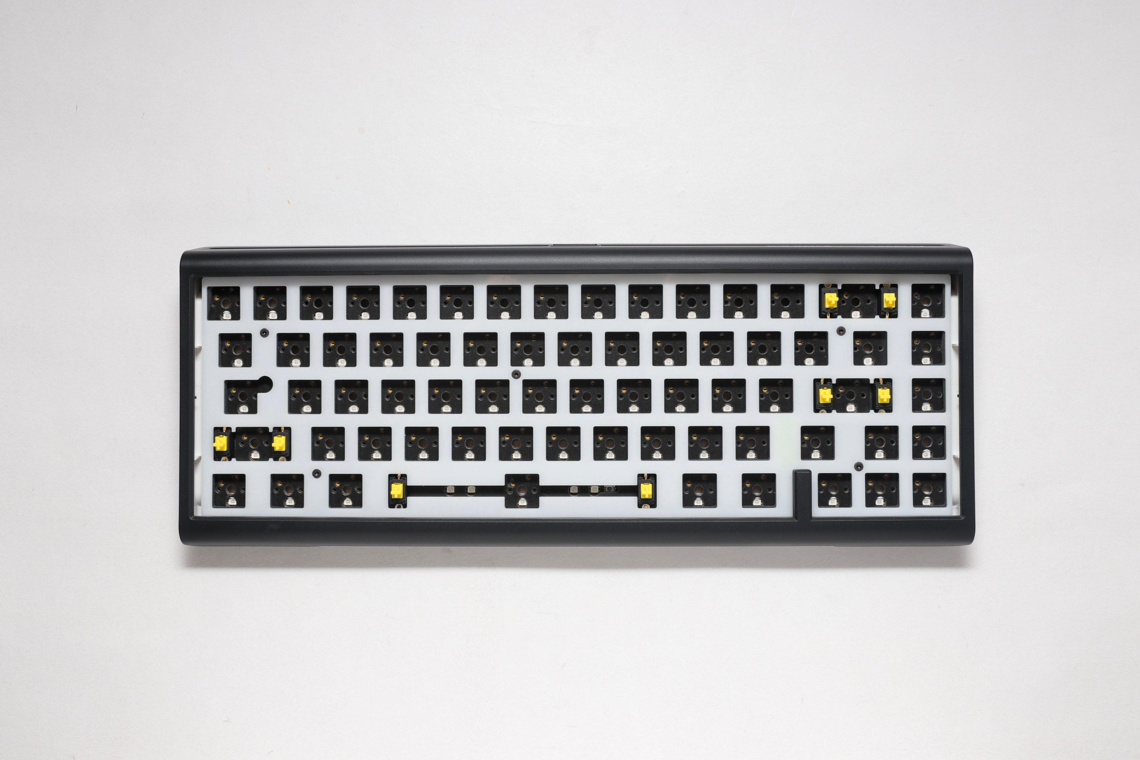 Ducky Tinker65 - Barebone - ISO - Svart