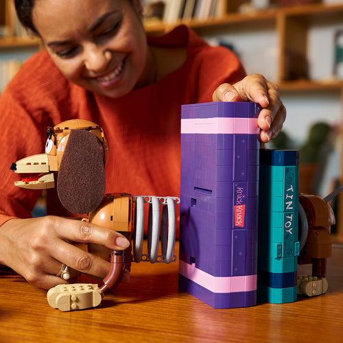 LEGO 43301 Disney Pixar Toy Story Slinky Bookends