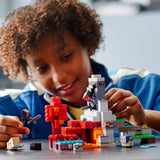 LEGO Minecraft - The Broken Portal (21172)