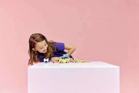 LEGO - LEGO Friends - Pet Accessories Van (42678) LEGO