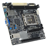 ASUS P13R-I – bundkort set skråt forfra