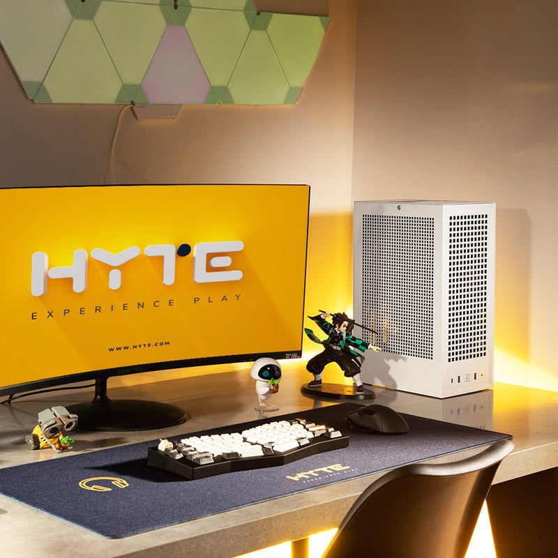 Hyte Revolt 3 Mini ITX - Vit