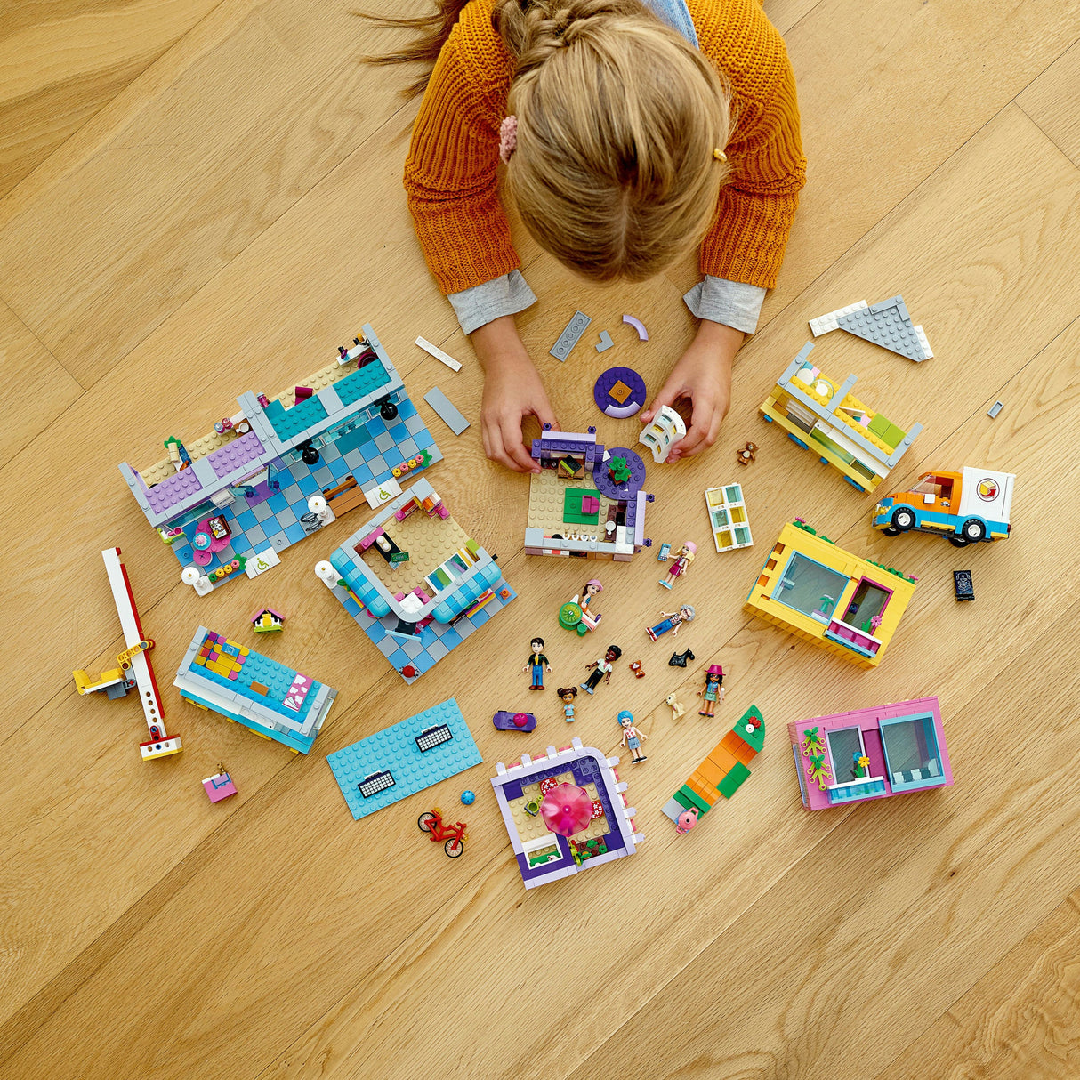 LEGO Friends Flerfamiljshus - 41704