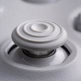 8BitDo 64 Bluetooth – retro-controller, hvid – Thumbstick i nærbillede