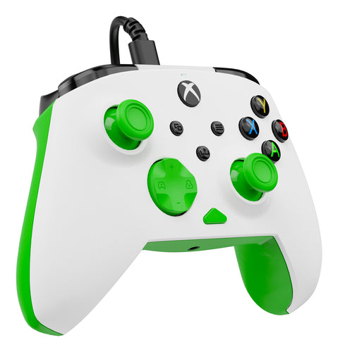 Turtle Beach Rematch Core Wired – Xbox/PC, hvid/grøn – Set skråt fra venstre