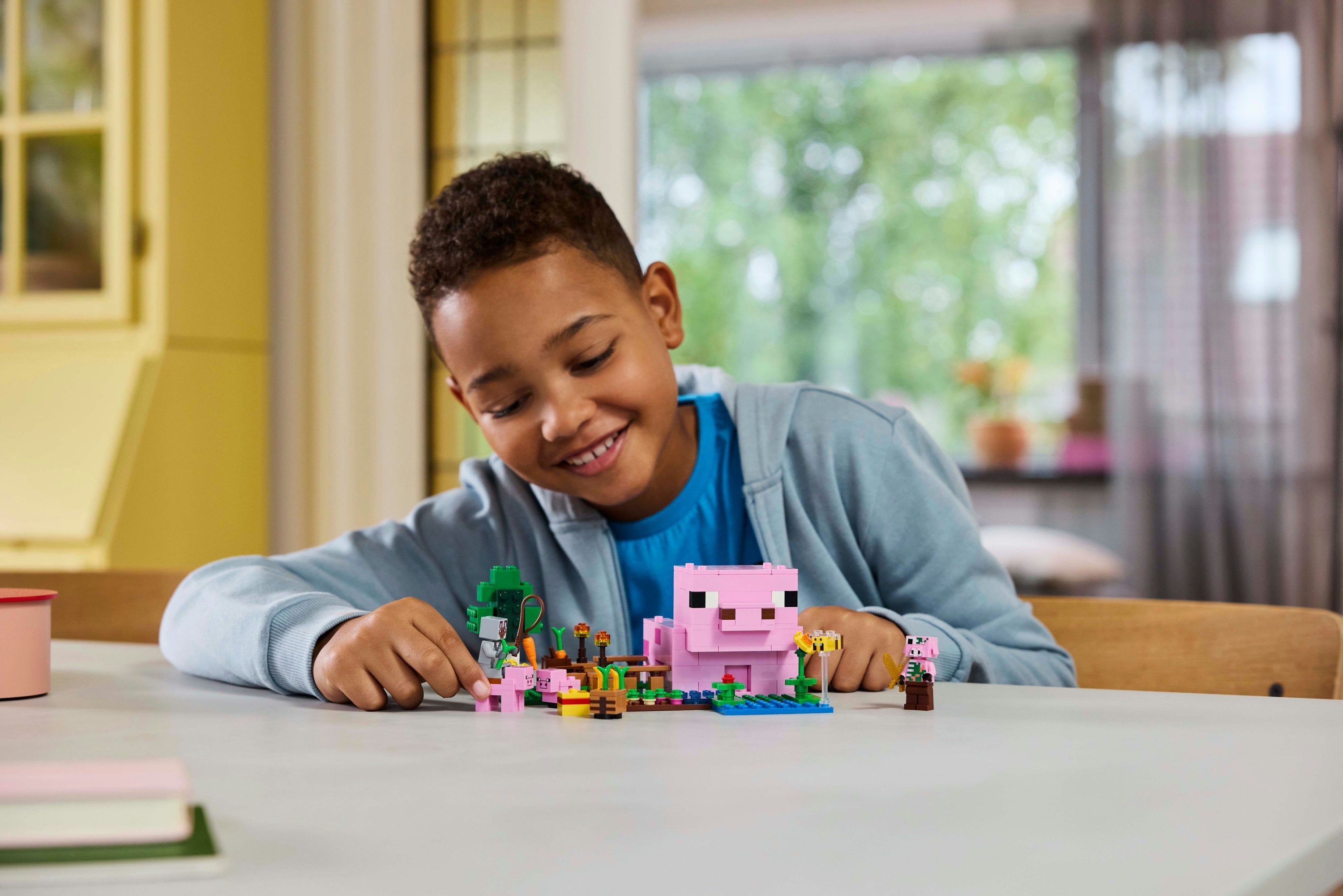 LEGO 21268 Minecraft The Baby Pig House
