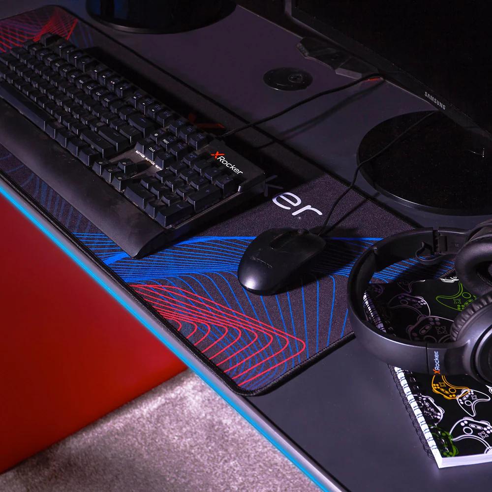 XROCKER CARBON-TEK DESK MED TRÅDLÖS LADDNING OCH NEO FIBER LED