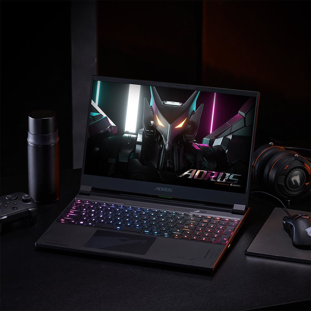 AORUS 15X ASF B3DE654SH 15.6 I9-13900HX 16GB 1TB NVIDIA GeForce RTX 4070 / Intel UHD-grafik Windows 11 Home