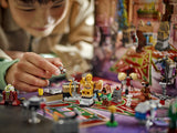 LEGO Star Wars 75418 – Julekalender 2025 – nærbillede af barn, der leger med droider og minimodeller