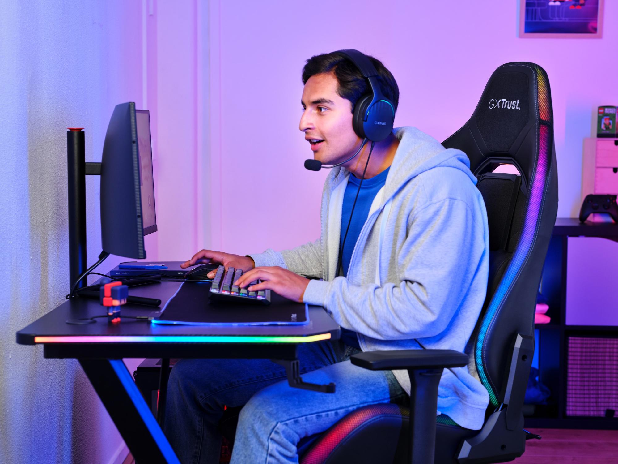 TRUST GXT719 RUYA RGB SPELSTOL - SVART