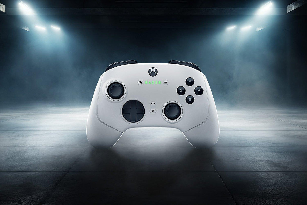 Razer - Wolverine V3 Pro – Wireless Gaming Controller for Xbox & PC Razer