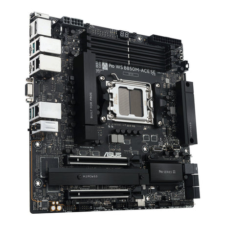 ASUS Pro WS B850M-ACE SE – bundkort set skråt forfra med køleprofiler