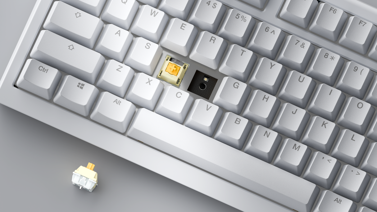 Ducky One X - White Nordic - Fullsize 100% - Ducky Inductive Switch (analog) Tri-Mode (Trådløs, BT, Cord)