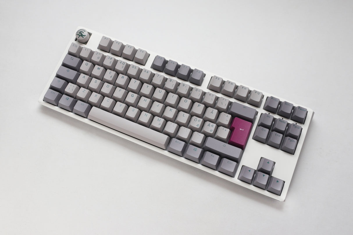 Ducky One 3 - Mist Nordic - TKL - Körsbärsröd - RGB