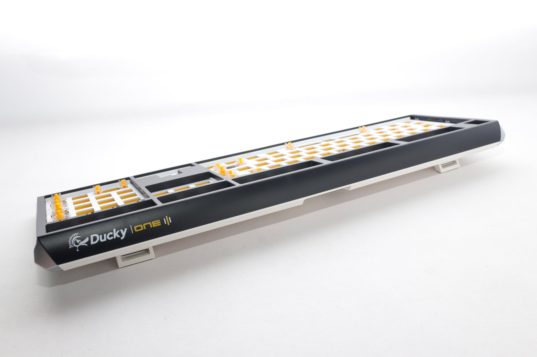 Ducky One 3 - Hot Swap ISO Barebone Black - Fullstorlek - RGB - Utan brytare/tangentknappar