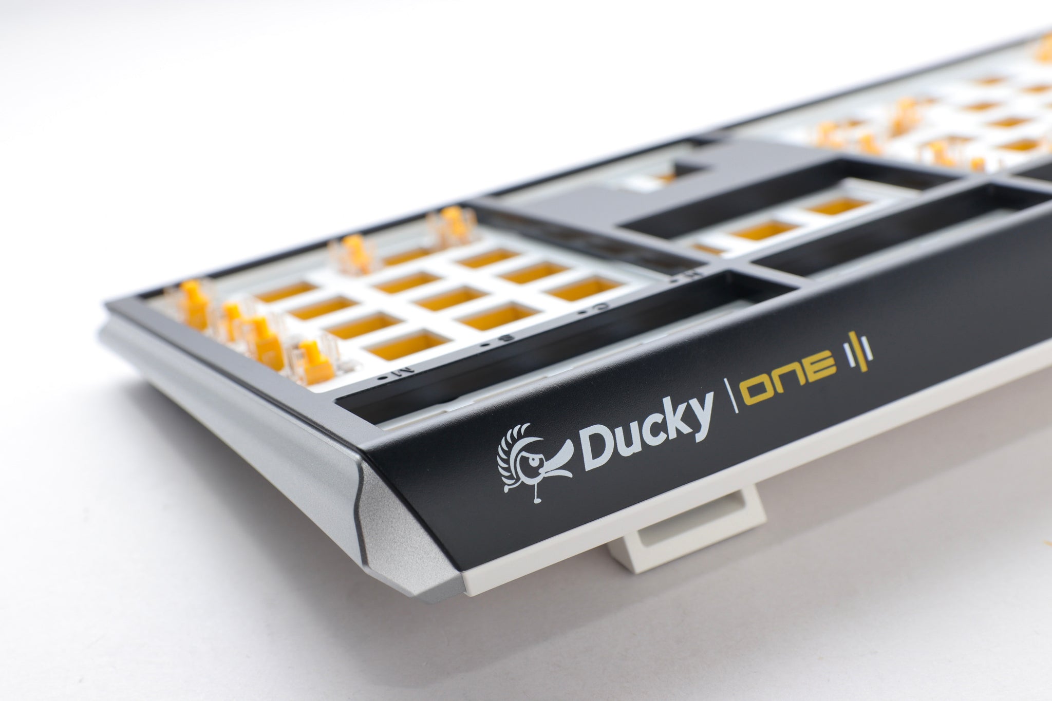 Ducky One 3 - Hot Swap ISO Barebone Black - Fullstorlek - RGB - Utan brytare/tangentknappar