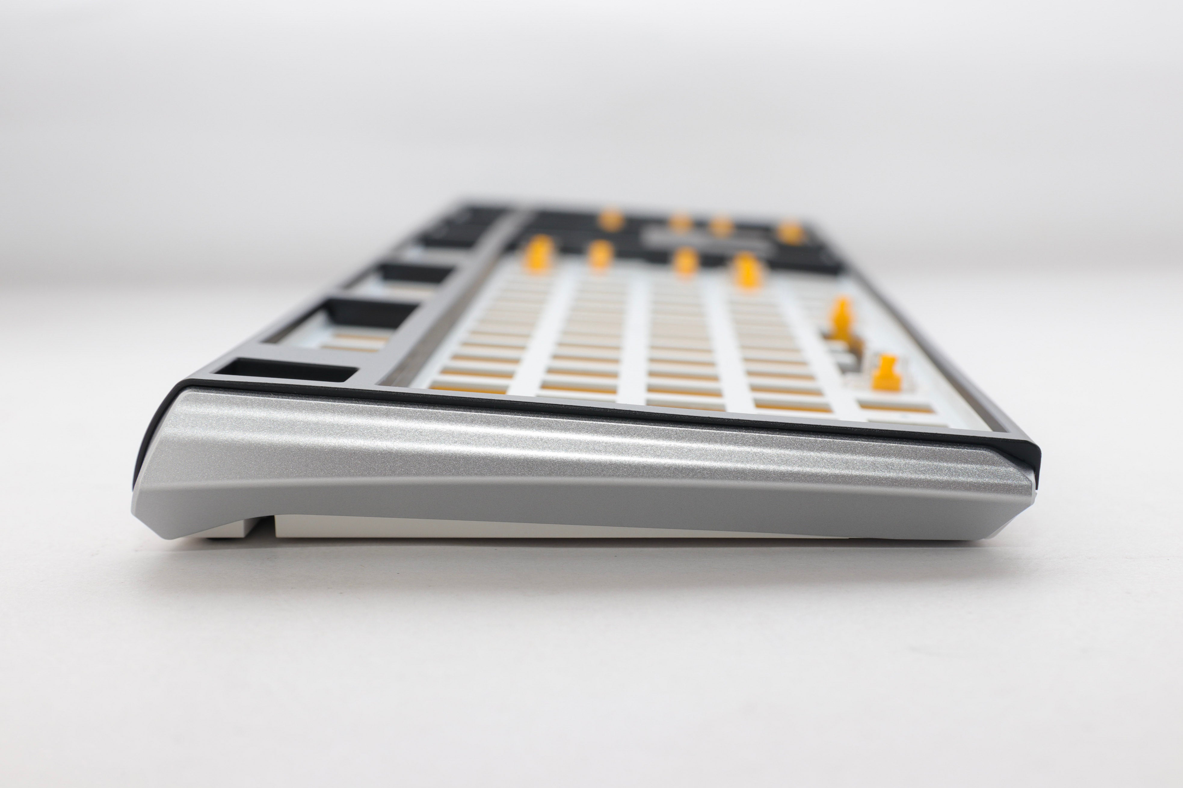 Ducky One 3 - Hot Swap ISO Barebone Black - Fullstorlek - RGB - Utan brytare/tangentknappar