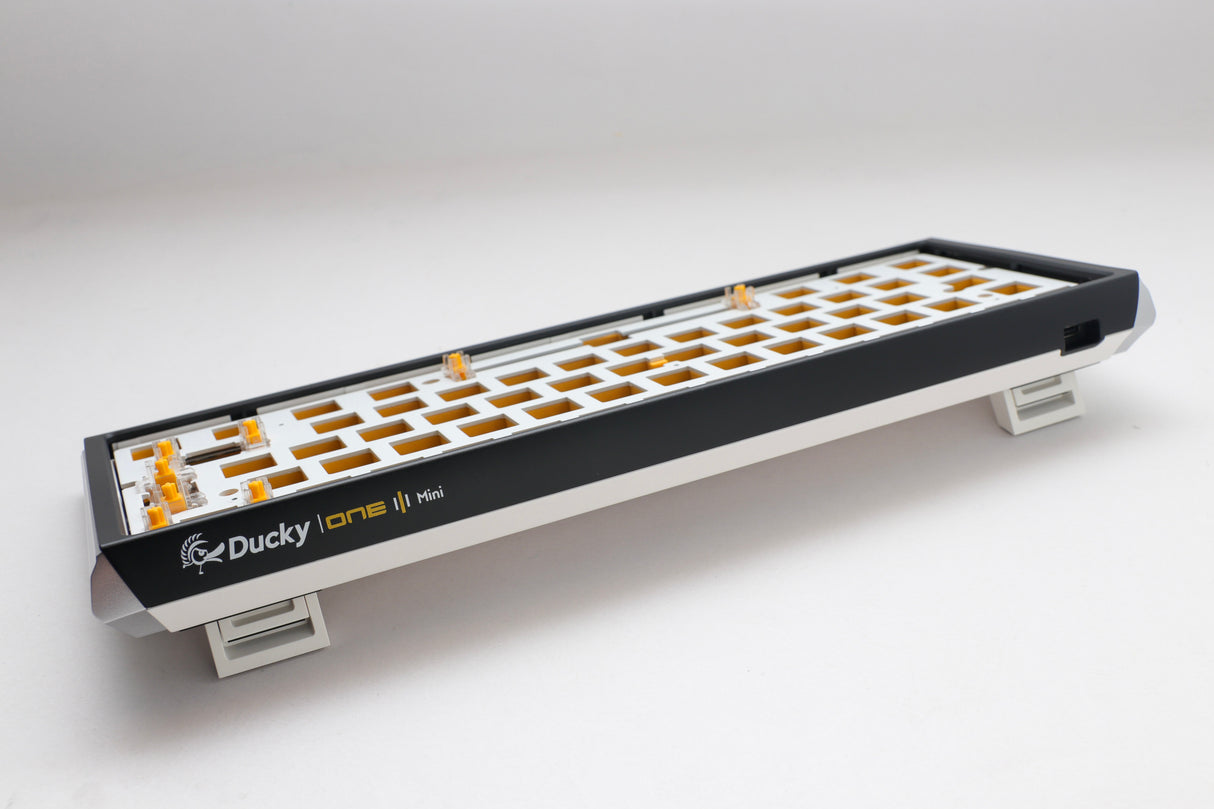 Ducky One 3 - Hot Swap ISO Barebone Black - Mini 60% - RGB - Utan brytare/tangentknappar