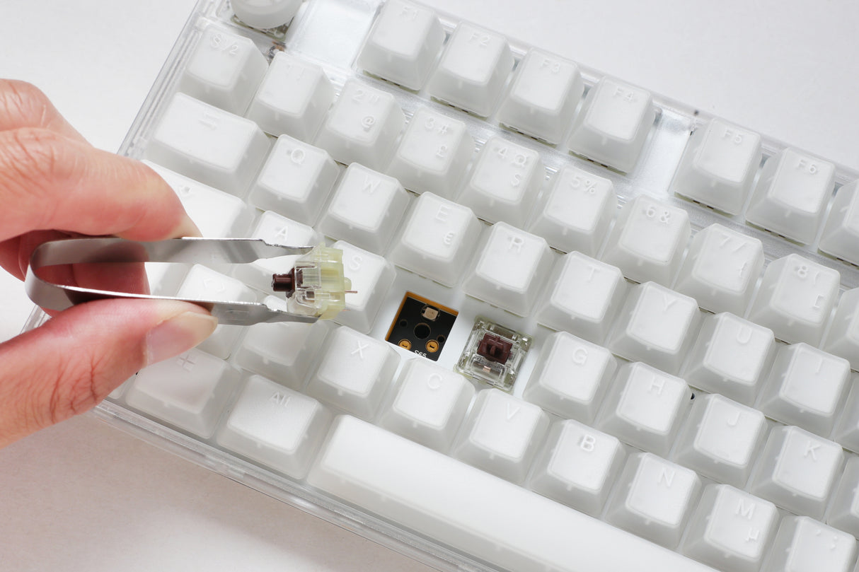 Ducky One 3 - Aura White Nordic - TKL - Körsbärsröd - RGB