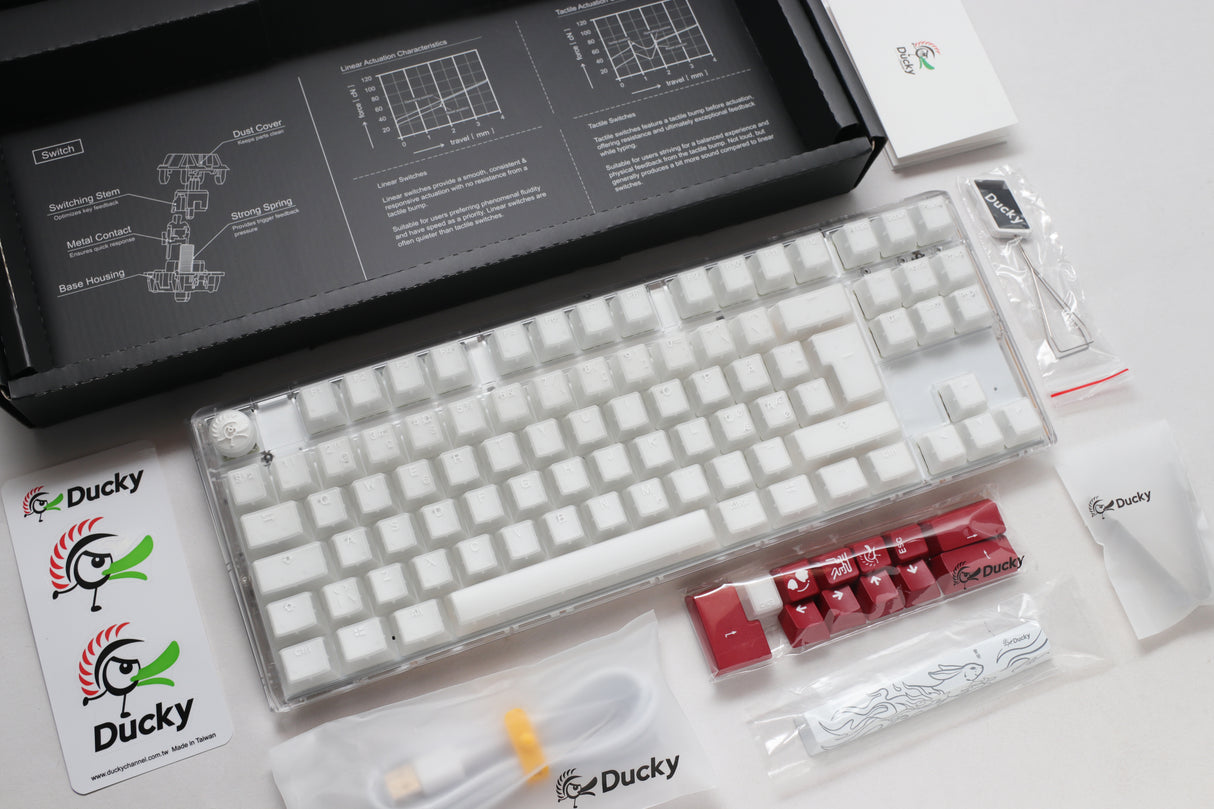 Ducky One 3 - Aura White Nordic - TKL - Körsbärsröd - RGB