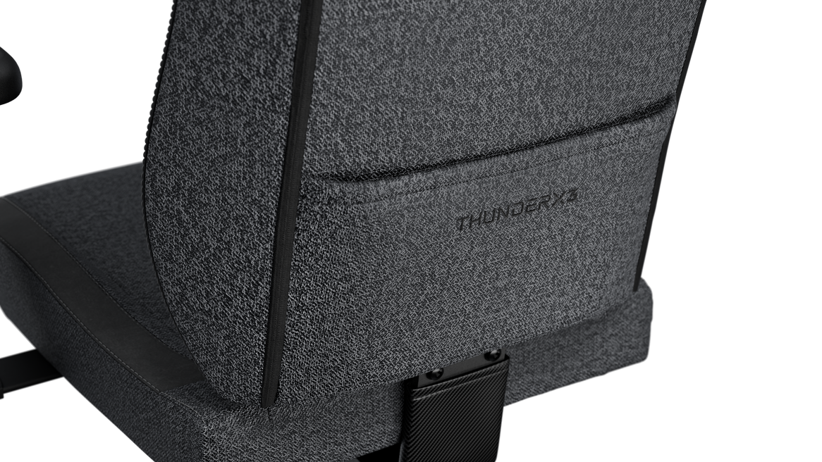 ThunderX3 TX3 SOLO – Kontorsstol i svart mesh med SYNC4- och 6D-justering (max 125 kg)