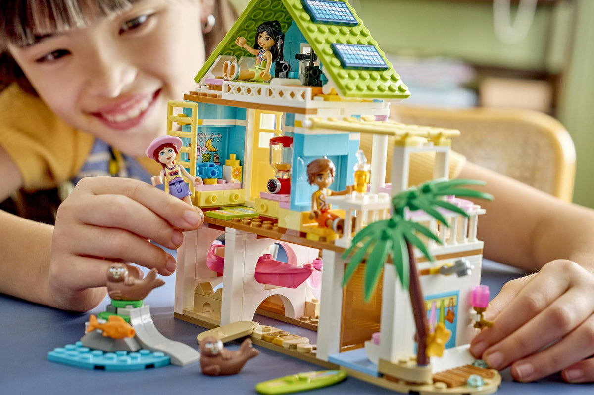 LEGO - Friends - Beach House with Seals (42699) LEGO