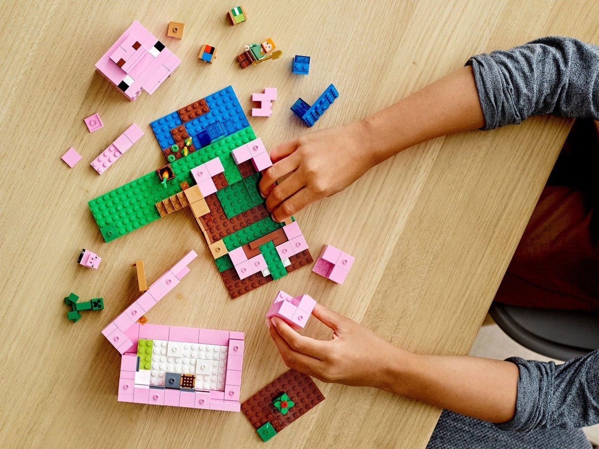 LEGO Minecraft - Pig House (21170)