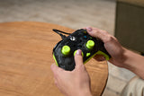 Turtle Beach Rematch Core Ghost Camo/Yellow – Xbox/PC – Controller i hænder