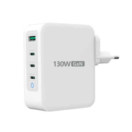 j5create 130 W GaN-oplader – 4 porte – EU – oplader skråt forfra