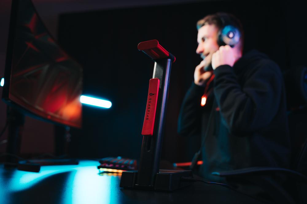SUREFIRE - Vinson N2 Dual Gaming RGB MF Headsetstativ, Svart