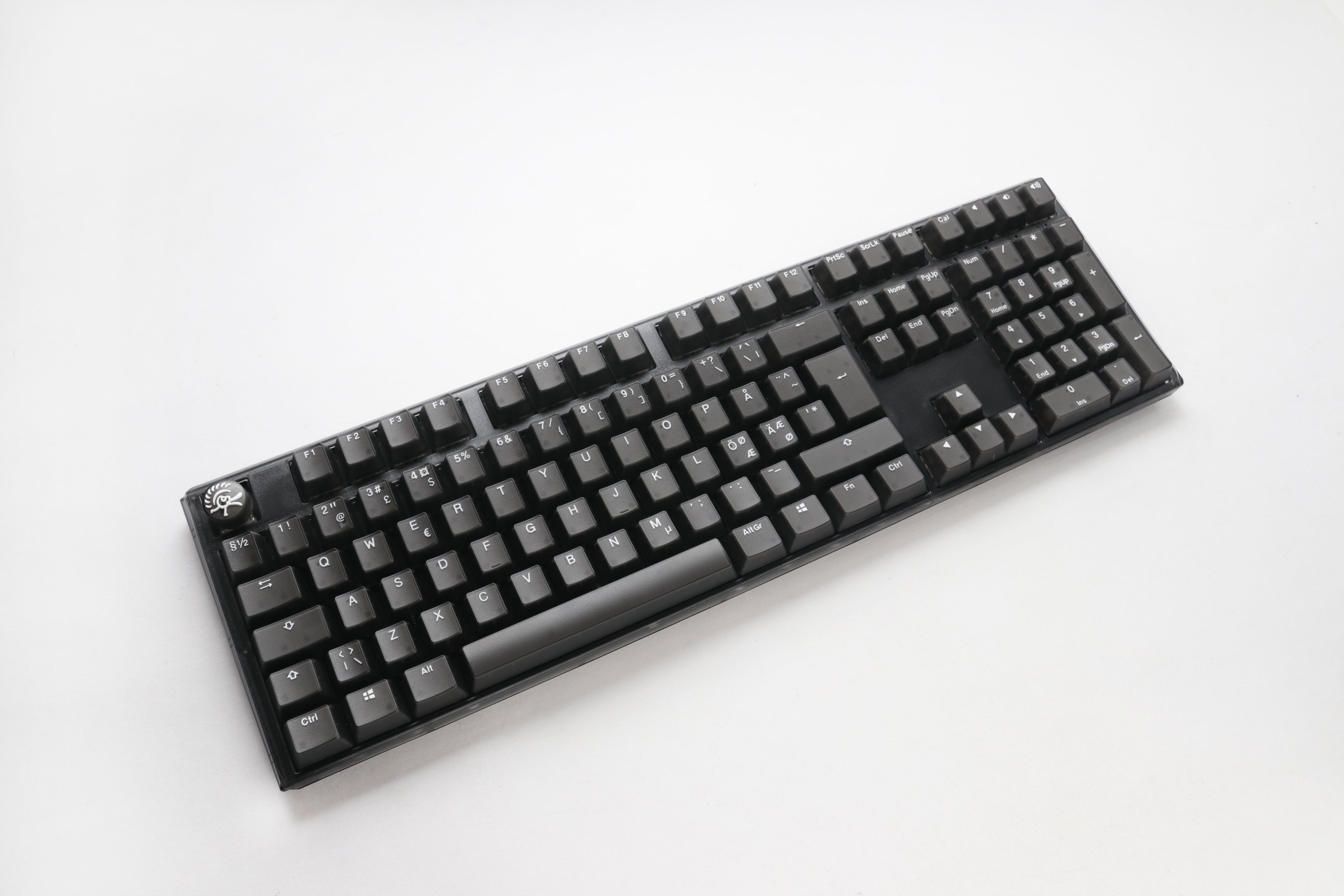 Ducky One 3 - Aura Black Nordic - Fullstorlek - Körsbärsröd - RGB