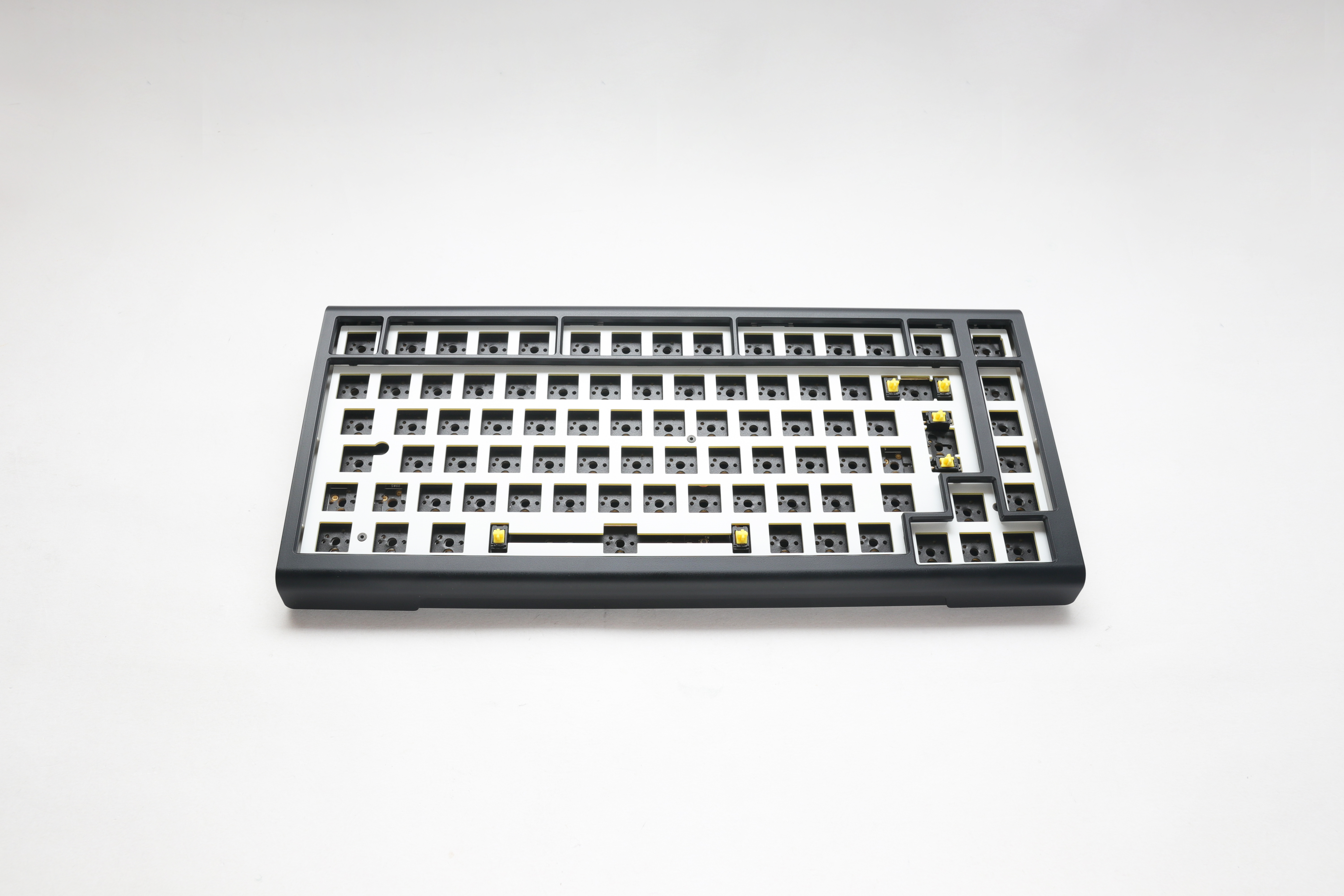 Ducky Tinker75 - Barebone - ISO - Svart