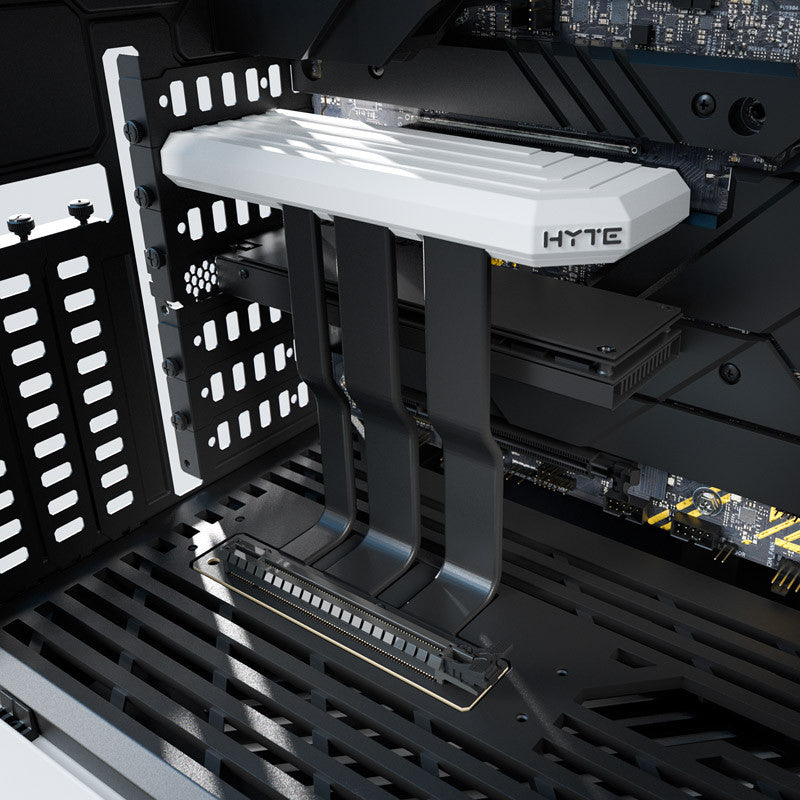 Hyte Y60 Midi Tower - svart/vit, PCI-e 4.0, panoramautsikt över glas