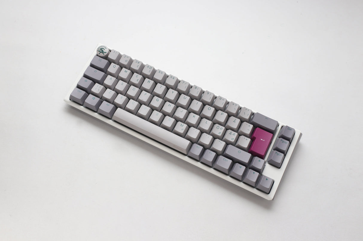 Ducky One 3 - Mist Nordic - SF 65% - Cherry Silent Red - RGB
