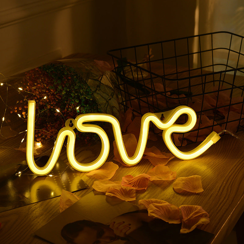 Geekd - Love Neon Lamp