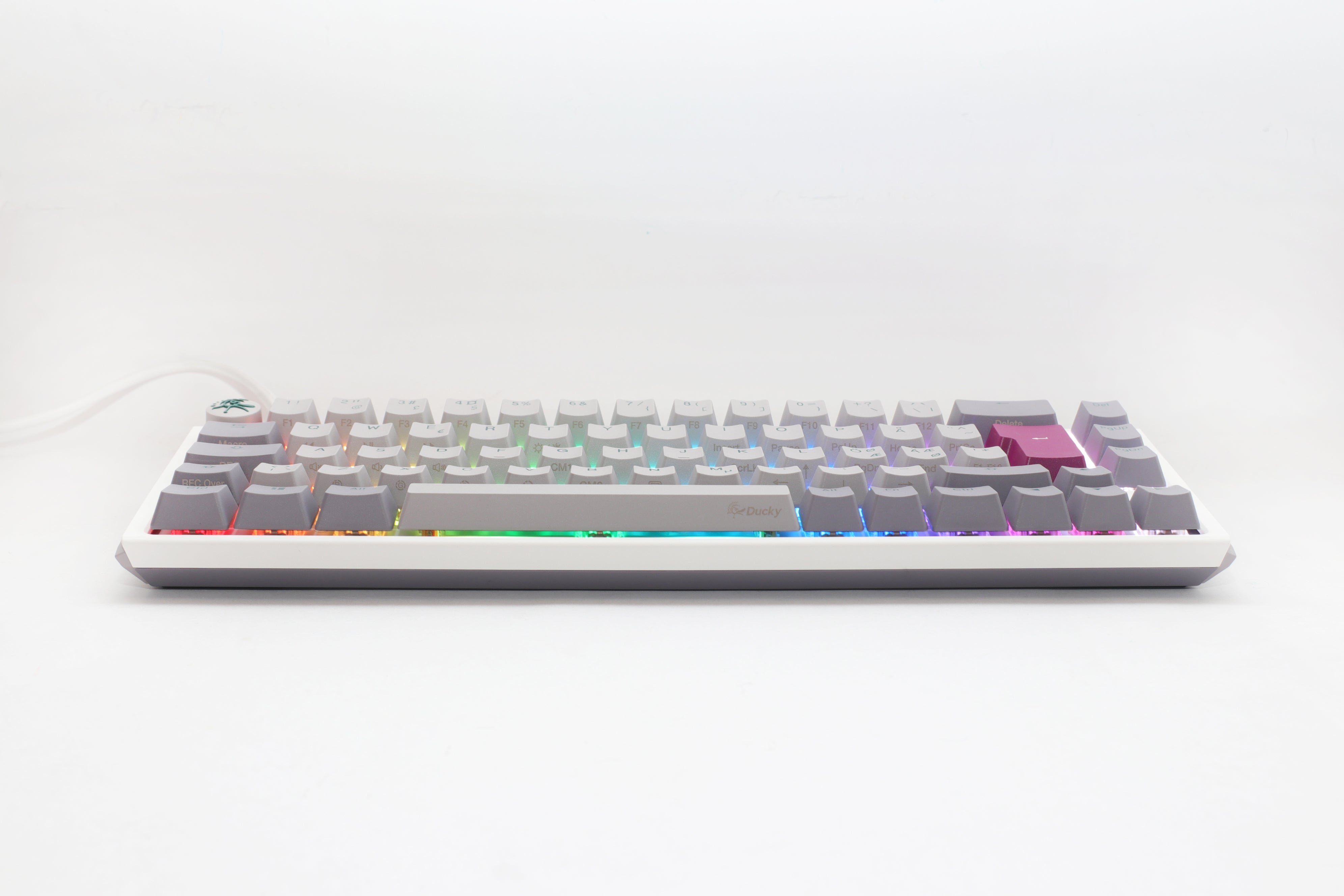 Ducky One 3 - Mist Nordic - SF 65% - Cherry Silent Red - RGB