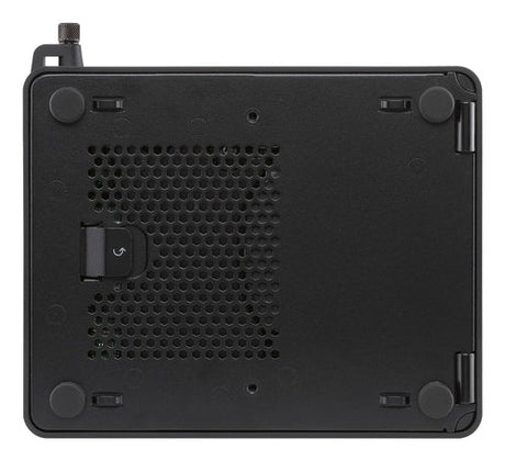 ASUS NUC 16 Pro RNUC16GDKX76C002 – underside