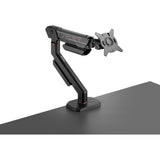 ASUS ROG Ergo AAS01R skærmarm – monteret på bord med VESA-beslag