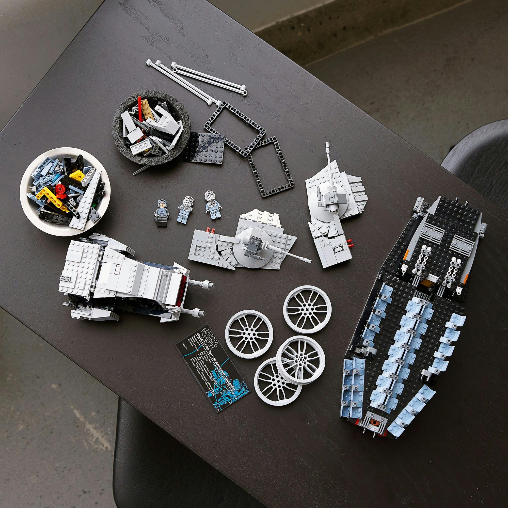 LEGO Star Wars - AT-AT (75313.)