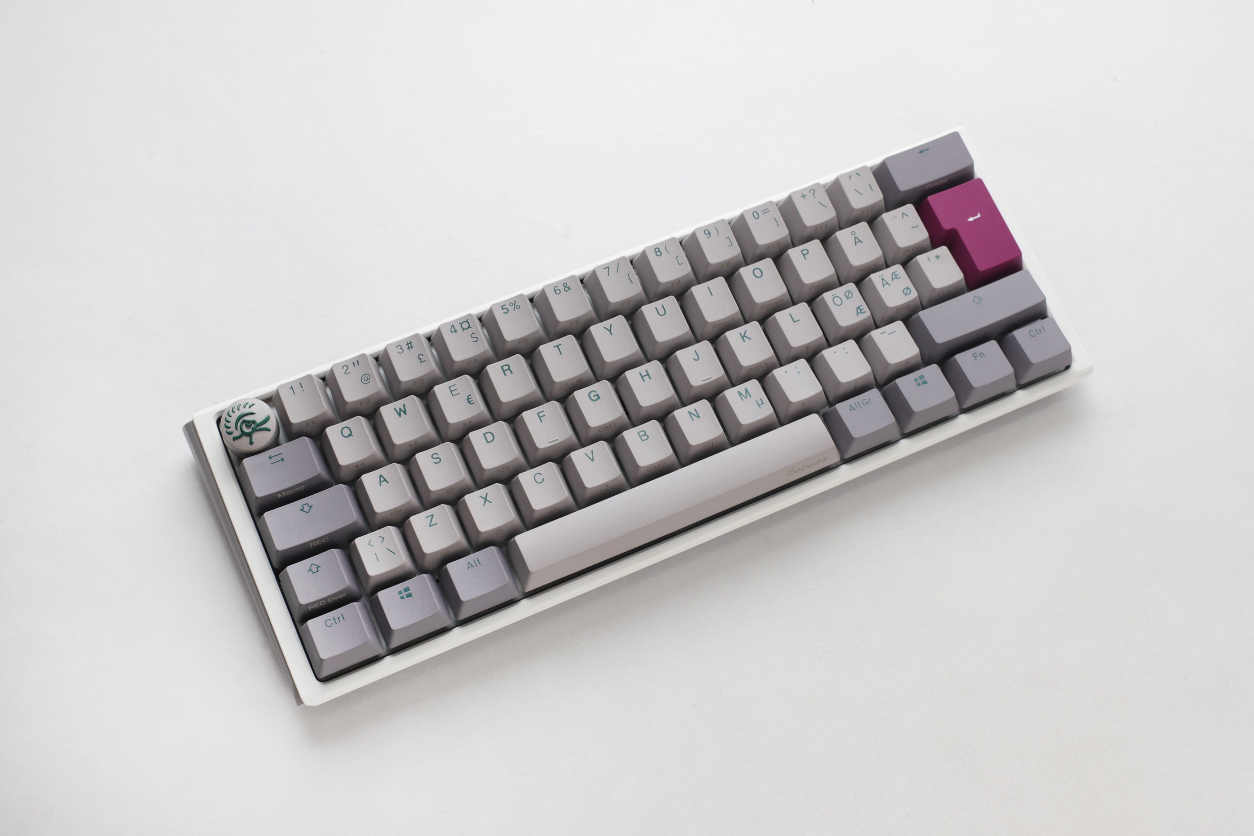 Ducky One 3 - Mist Nordic - Mini 60% - Cherry Red - RGB