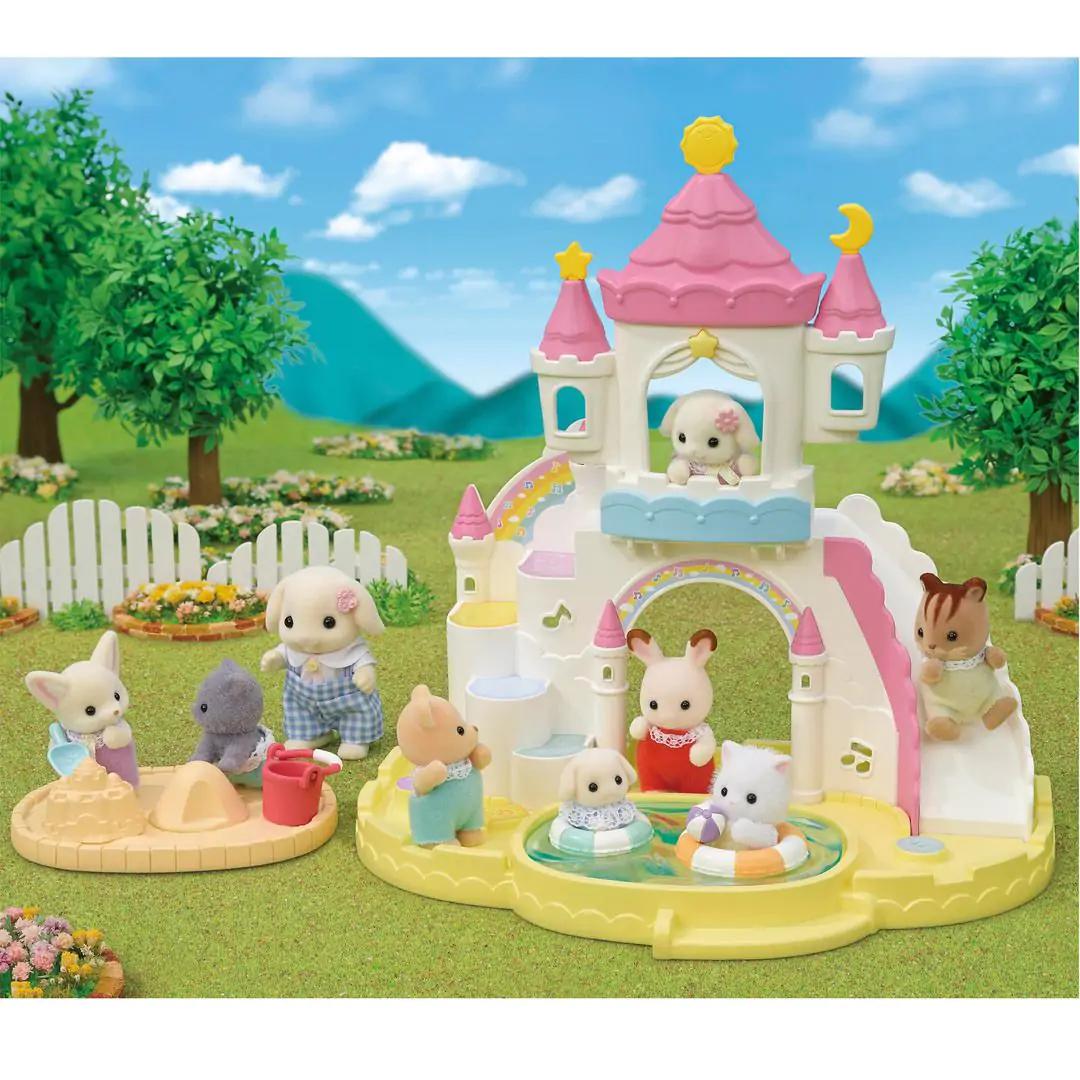 Sylvanian Families børnehavesæt – sandkasse og pool med figur – produktbillede 5
